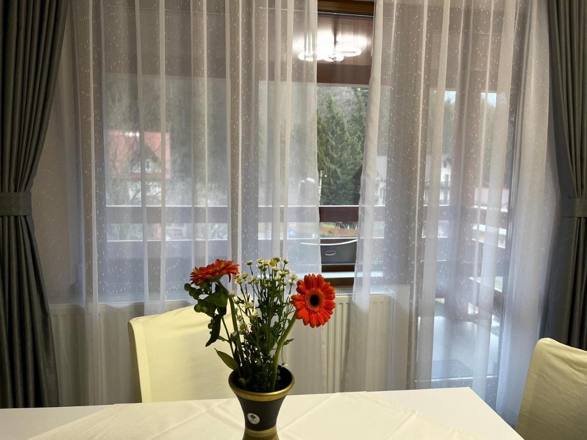 Apartament Lexannona บุชเตนี ภายนอก รูปภาพ